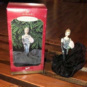 Barbie Collector Series 1999 40th Anniversary